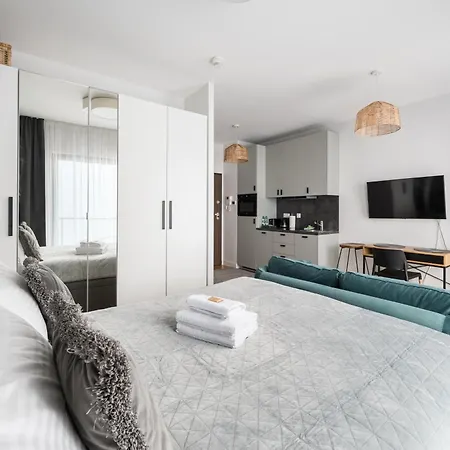 Wola Pawia Comfort By Bookinghost Apartament Warszawa